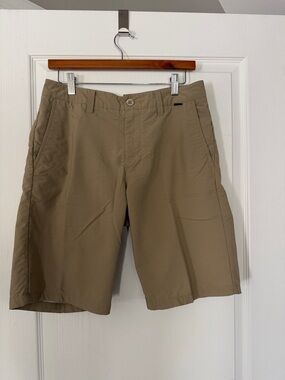 Travis Mathew Men's Khaki/Tan Flat Front Performance Shorts